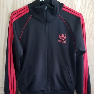 Adidas black and red vintage jacket size S